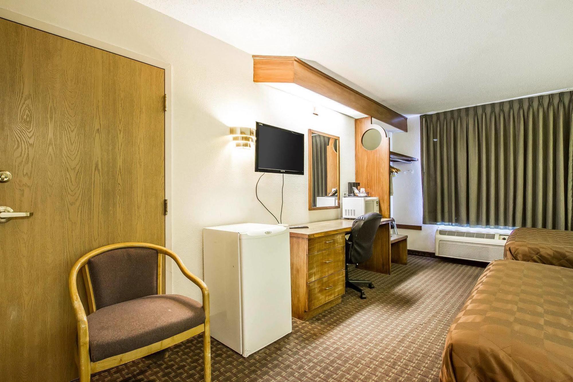 Rodeway Inn ממפיס מראה חיצוני תמונה